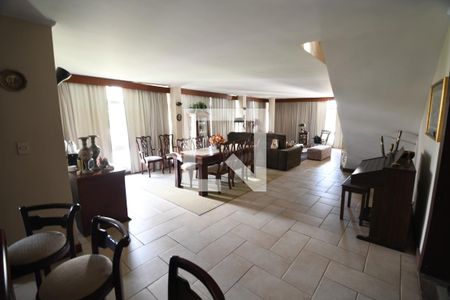 Sala de apartamento para alugar com 4 quartos, 385m² em Centro, Campinas