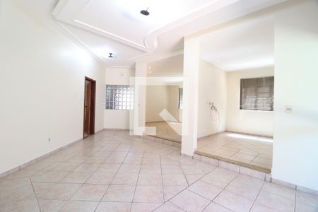 Sala 2 de casa para alugar com 4 quartos, 209m² em Jardim Karaíba, Uberlândia