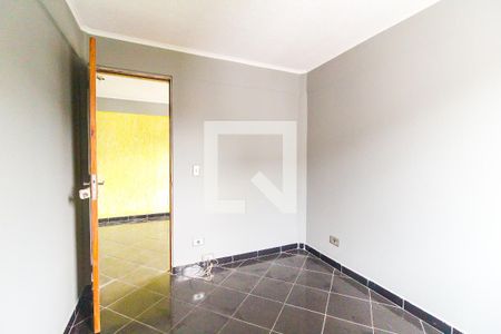 Quarto 1 de apartamento para alugar com 2 quartos, 50m² em Conjunto Habitacional Fazenda do Carmo, São Paulo