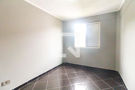 Quarto 1 de apartamento para alugar com 2 quartos, 50m² em Conjunto Habitacional Fazenda do Carmo, São Paulo