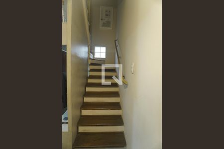 Sala de casa de condomínio à venda com 3 quartos, 108m² em Vila Jacuí, São Paulo