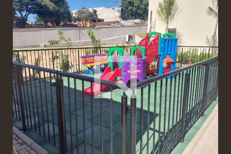 Área externa de apartamento para alugar com 2 quartos, 40m² em Maria Augusta, Itaquaquecetuba