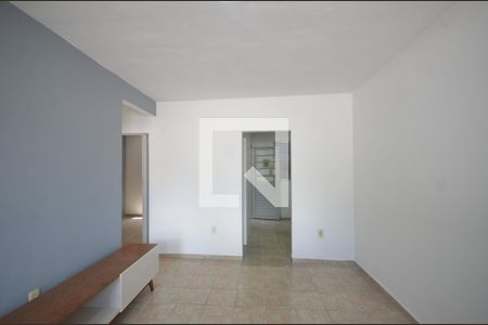 Sala de casa para alugar com 2 quartos, 55m² em Praça Seca, Rio de Janeiro