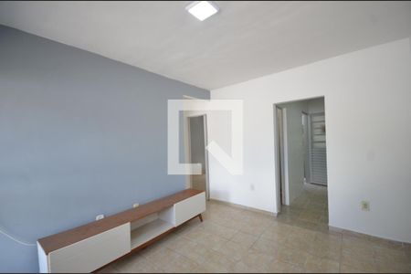 Sala de casa para alugar com 2 quartos, 55m² em Praça Seca, Rio de Janeiro