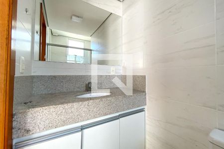 Banheiro da Suíte 1 de apartamento para alugar com 4 quartos, 210m² em Palmares, Belo Horizonte