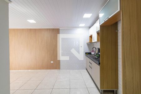 Sala e Cozinha de casa para alugar com 2 quartos, 50m² em Jardim Maringa, São Paulo