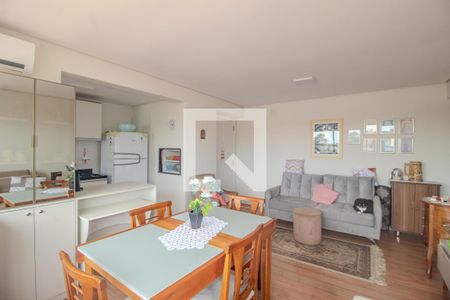 Sala de apartamento à venda com 2 quartos, 67m² em Cavalhada, Porto Alegre