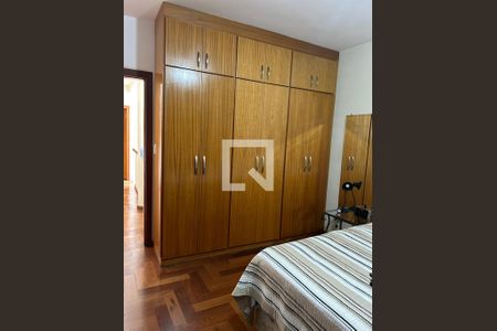 Quarto de casa à venda com 3 quartos, 500m² em Cursino, São Paulo