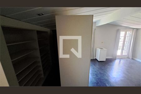 Casa à venda com 4 quartos, 300m² em Jardim Paulista, São Paulo