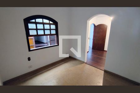 Quarto de casa para alugar com 5 quartos, 300m² em Capão Redondo, São Paulo