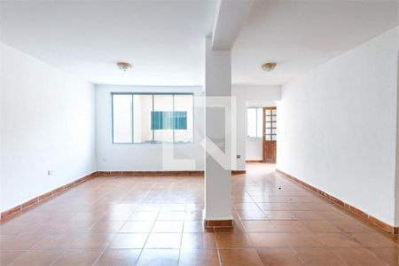 Casa à venda com 4 quartos, 300m² em Vila Mariana, São Paulo