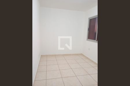 Quarto de apartamento para alugar com 3 quartos, 65m² em Vila Cruzeiro do Sul, Aparecida de Goiânia