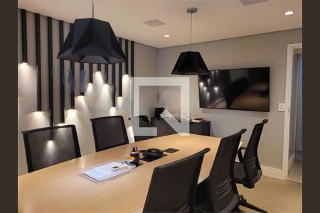 Casa de Condomínio à venda com 4 quartos, 450m² em Cambuci, São Paulo