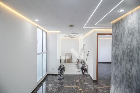 Sala de apartamento para alugar com 2 quartos, 45m² em Jardim Alvorada, Nova Iguaçu