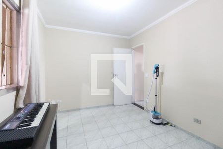Quarto 2 de casa para alugar com 2 quartos, 120m² em Vila Brasil, São Paulo