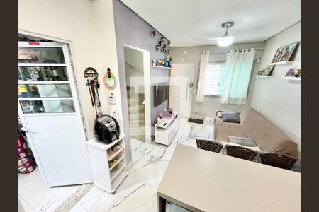 Sala/Cozinha de casa de condomínio à venda com 2 quartos, 68m² em Água Fria, São Paulo