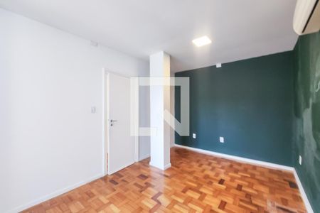 Sala de Estar de casa à venda com 2 quartos, 275m² em Humaitá, Rio de Janeiro