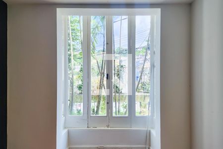 Sala de Estar  de casa à venda com 2 quartos, 275m² em Humaitá, Rio de Janeiro