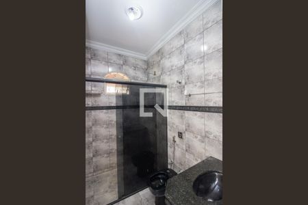 Banheiro da Suíte de casa para alugar com 2 quartos, 150m² em Pedra Azul, Contagem