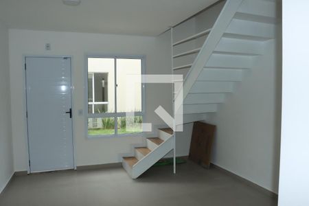 Casa de Condomínio para alugar com 2 quartos, 48m² em Centreville, Cotia