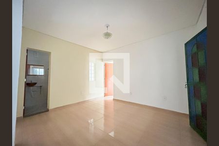 Casa para alugar com 2 quartos, 60m² em Jardim Felicidade, Belo Horizonte