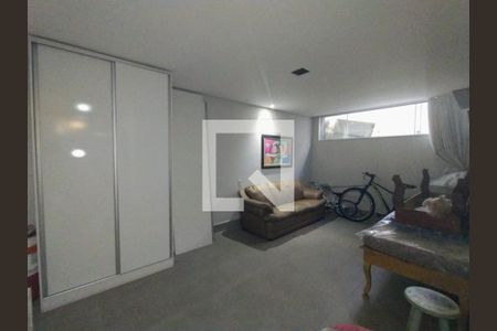 Foto 31 de casa à venda com 3 quartos, 560m² em Estância Silveira, Contagem