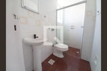 Banheiro  de apartamento para alugar com 1 quarto, 39m² em Rio Branco, Porto Alegre