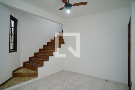 Sala de casa para alugar com 3 quartos, 300m² em Itaipuaçu, Maricá