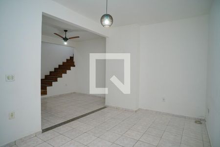Sala de casa para alugar com 3 quartos, 300m² em Itaipuaçu, Maricá
