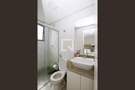 Banheiro da Suíte 1 de apartamento para alugar com 2 quartos, 74m² em Buritis, Belo Horizonte