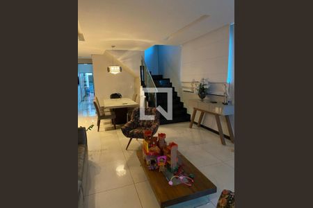 Foto 08 de casa à venda com 3 quartos, 180m² em Cabral, Contagem