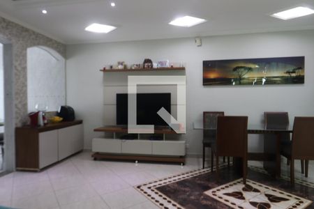 Sala de casa à venda com 3 quartos, 205m² em Capão do Embira, São Paulo