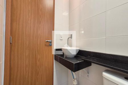 Banheiro de apartamento para alugar com 2 quartos, 52m² em Residencial Villa Garden, Campinas