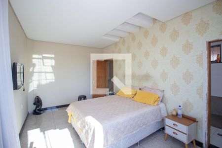 Quarto Suíte de casa à venda com 4 quartos, 350m² em Sapucaias Iii, Contagem