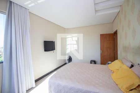 Quarto Suíte de casa à venda com 4 quartos, 350m² em Sapucaias Iii, Contagem