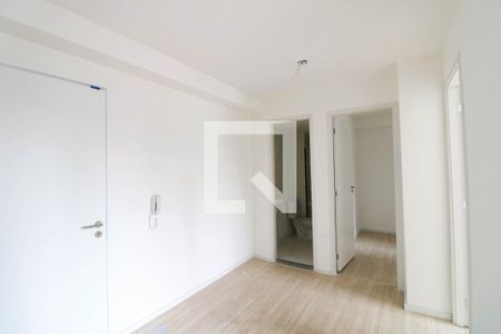 Sala / Cozinha de apartamento para alugar com 2 quartos, 30m² em Vila Plana, São Paulo