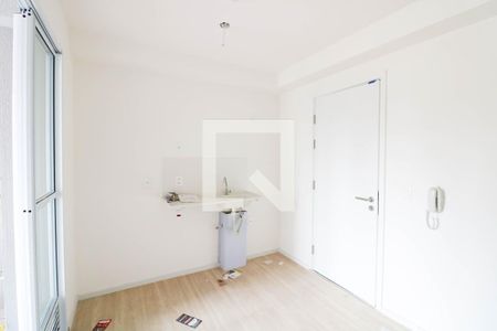 Sala / Cozinha de apartamento para alugar com 2 quartos, 30m² em Vila Plana, São Paulo