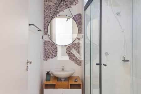 Banheiro de apartamento para alugar com 1 quarto, 24m² em Barra Funda, São Paulo