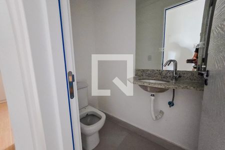 Banheiro de apartamento à venda com 1 quarto, 51m² em Parque das Nações, Santo André