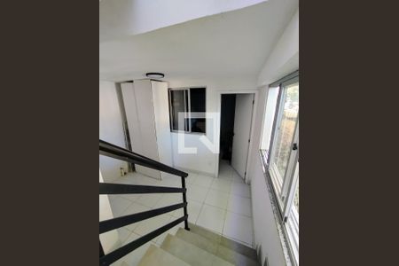 Sala de casa de condomínio para alugar com 4 quartos, 140m² em Freguesia (Jacarepaguá), Rio de Janeiro