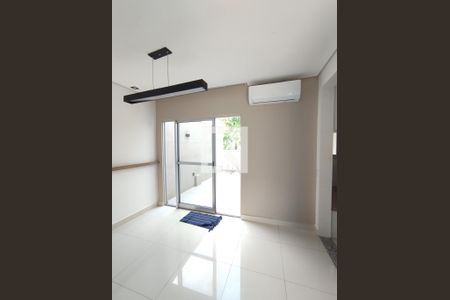 Sala de casa de condomínio para alugar com 4 quartos, 140m² em Freguesia (Jacarepaguá), Rio de Janeiro