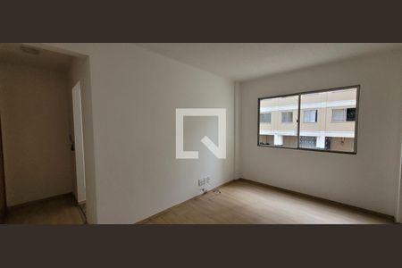 sala de apartamento para alugar com 2 quartos, 46m² em São João, Betim