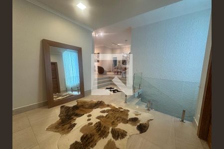 Hall de entrada de casa de condomínio para alugar com 4 quartos, 560m² em Aldeia da Serra, Barueri