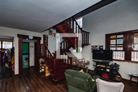 Casa à venda com 5 quartos, 412m² em São José, Belo Horizonte