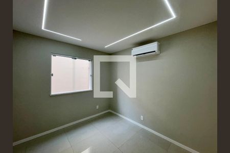 Quarto 1 de apartamento à venda com 3 quartos, 120m² em Copacabana, Rio de Janeiro