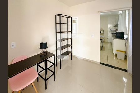 Hall de entrada de casa para alugar com 2 quartos, 65m² em São João do Rio Vermelho, Florianópolis