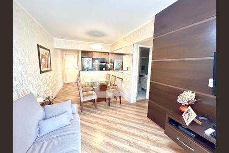 Sala de apartamento à venda com 3 quartos, 75m² em Vila Augusta, Guarulhos