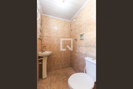 Banheiro da Suíte de casa para alugar com 1 quarto, 21m² em Jardim Lageado, São Paulo