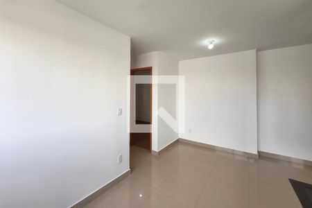 Sala de apartamento à venda com 2 quartos, 43m² em Fundacao da Casa Popular, Campinas