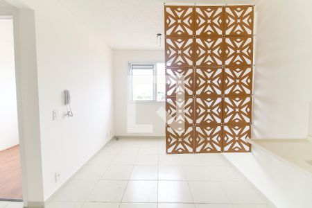 Sala/Cozinha de apartamento para alugar com 2 quartos, 32m² em Guaianases, São Paulo